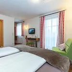 Alojamento de Acomodação e Pequeno-almoço Brandstatthof Leogang