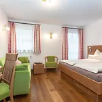 Alojamento de Acomodação e Pequeno-almoço Brandstatthof 3*