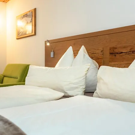 Bed and breakfast Brandstatthof 3*
