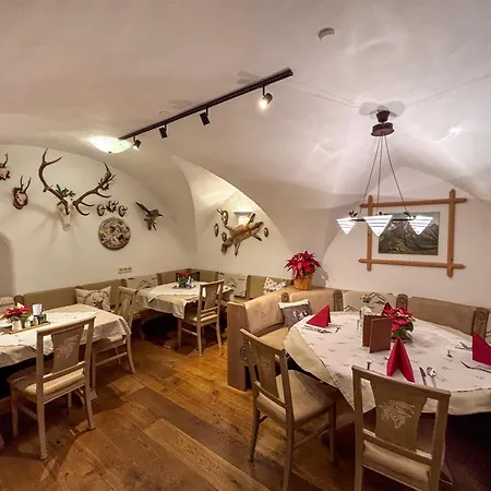 Brandstatthof Bed and breakfast 3*