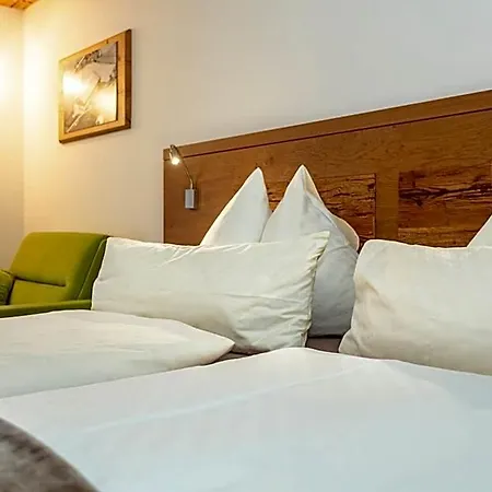 Frühstückspension Brandstatthof 3*