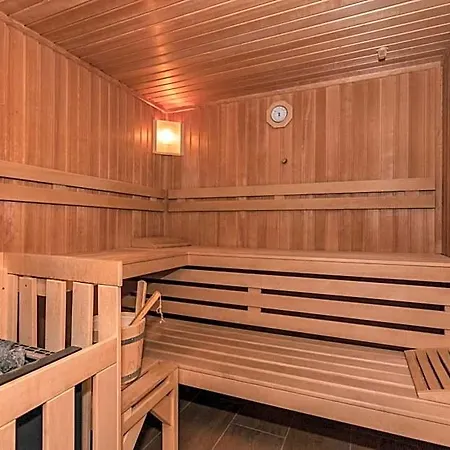 Brandstatthof 3*