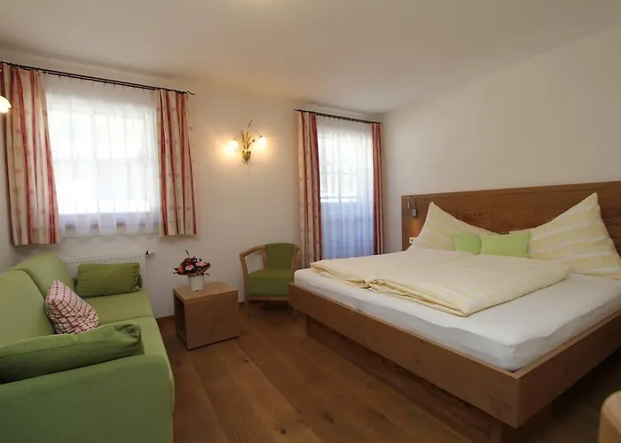 Brandstatthof Bed & Breakfast 3*